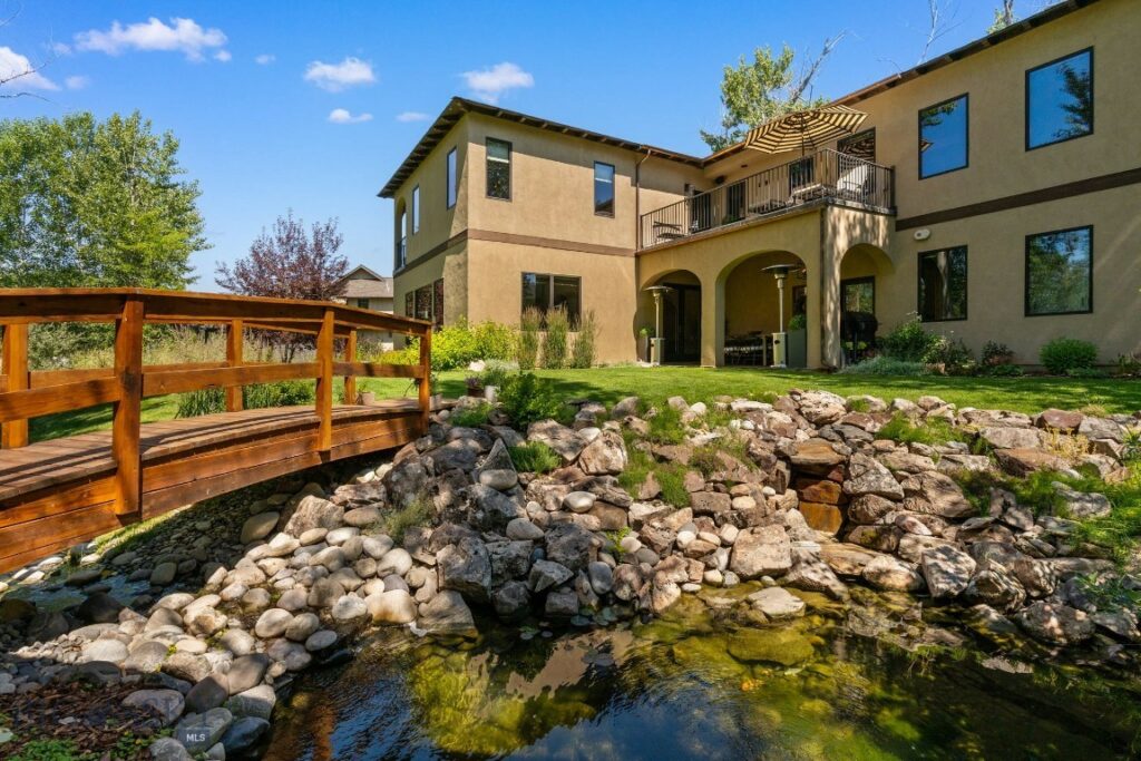 101 Milky Way Drive, Bozeman MT 59718