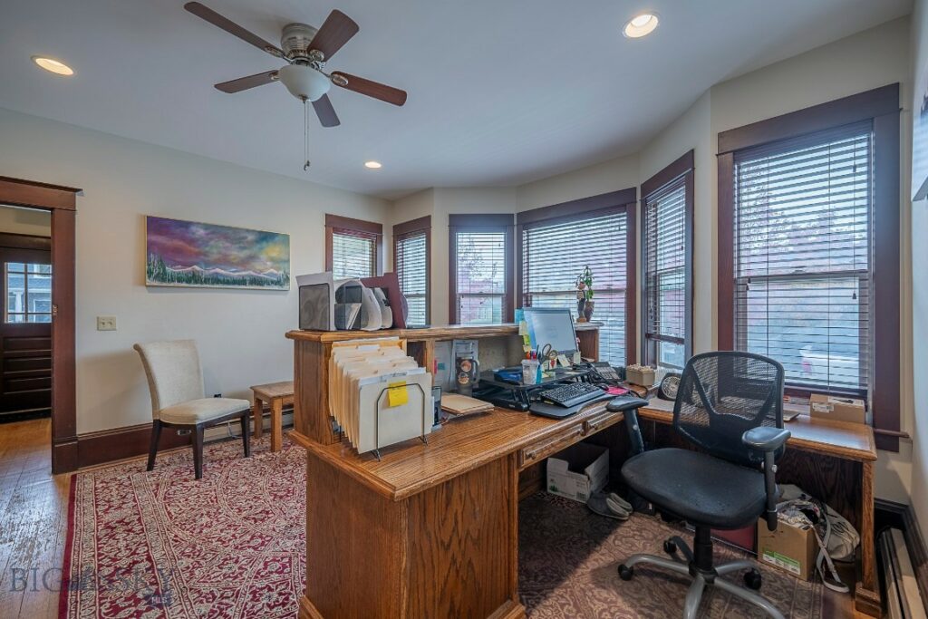 101 N E Street, Livingston MT 59047