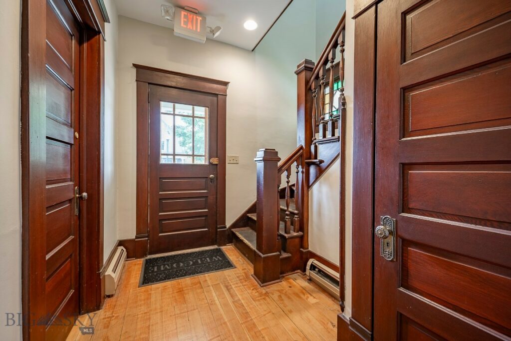 101 N E Street, Livingston MT 59047