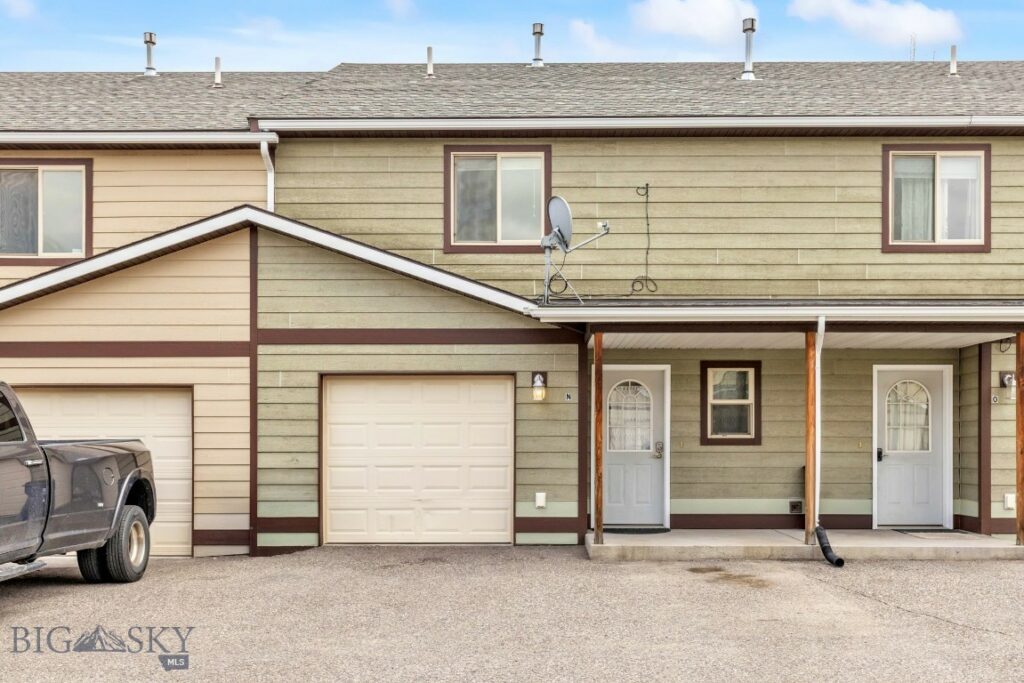 1010 Cruiser Lane, Belgrade MT 59714