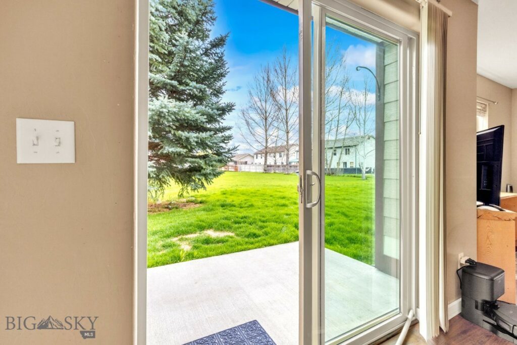 1010 Cruiser Lane, Belgrade MT 59714