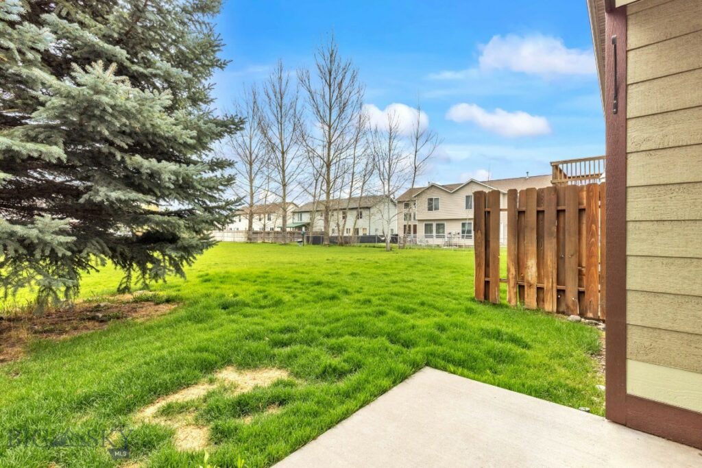 1010 Cruiser Lane, Belgrade MT 59714