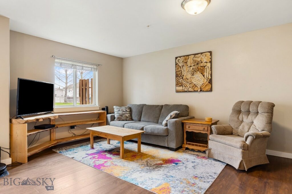 1010 Cruiser Lane, Belgrade MT 59714