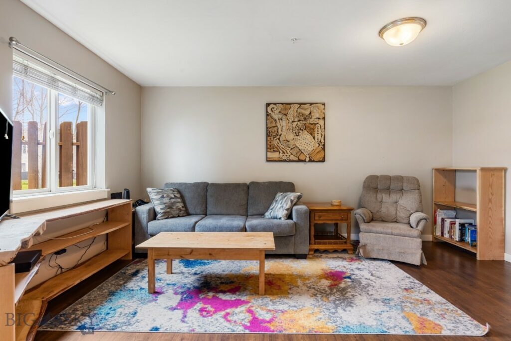 1010 Cruiser Lane, Belgrade MT 59714