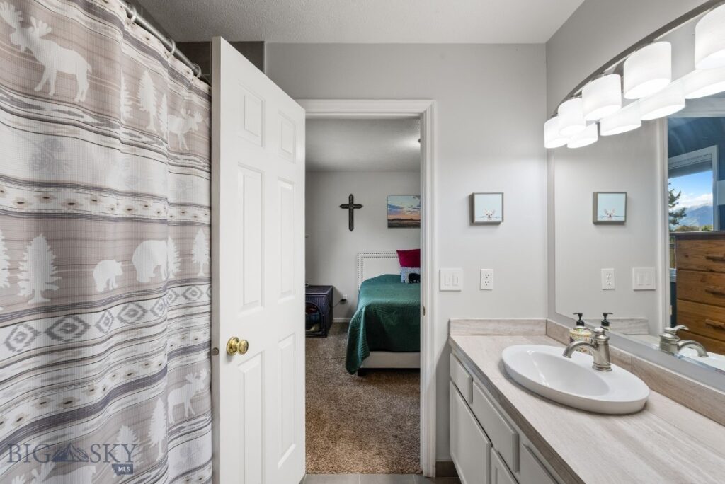 1011 Silverbow, Belgrade MT 59714