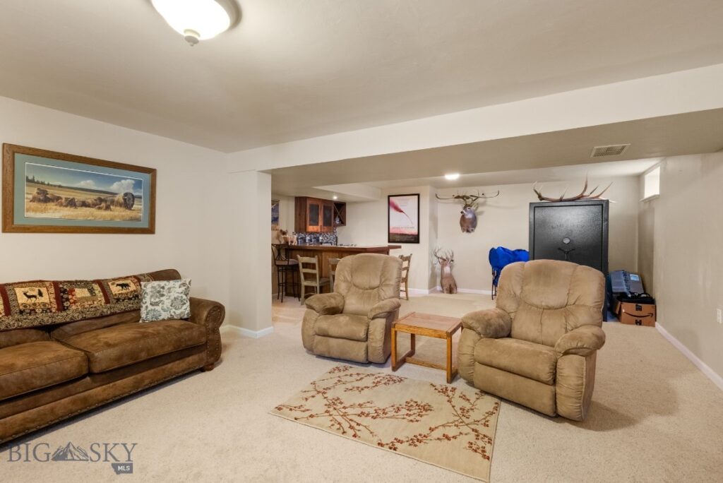 1011 Silverbow, Belgrade MT 59714