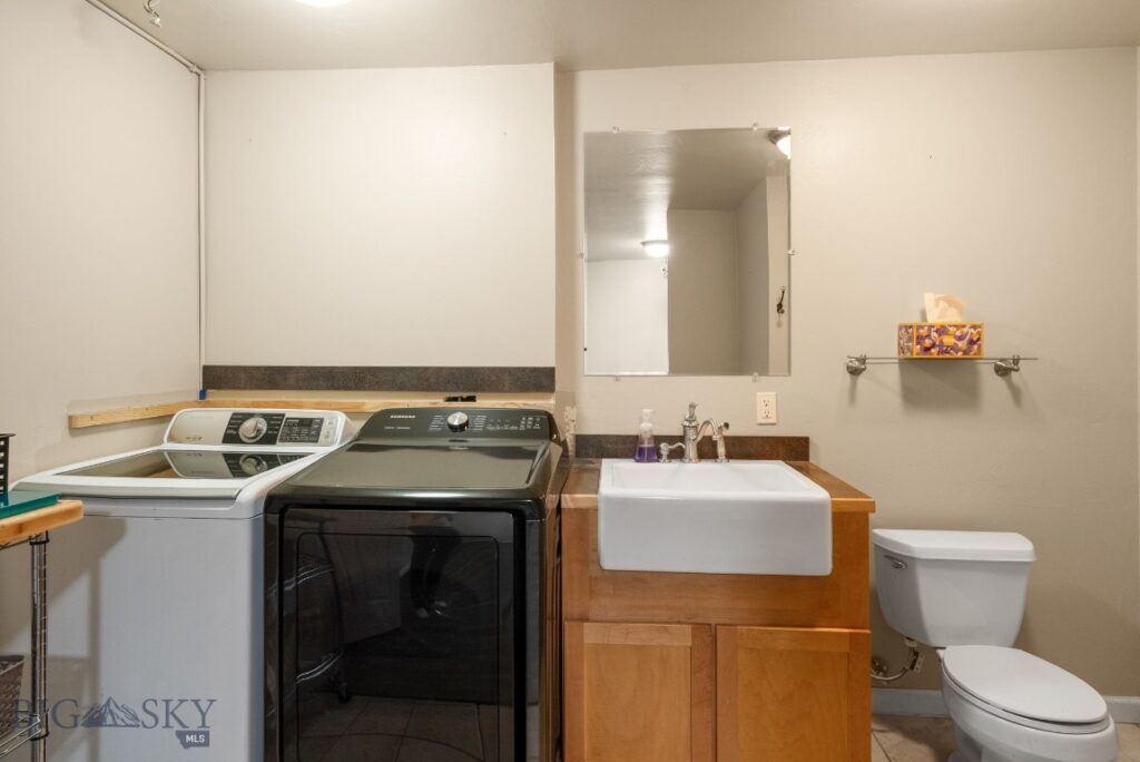 1011 Silverbow, Belgrade MT 59714