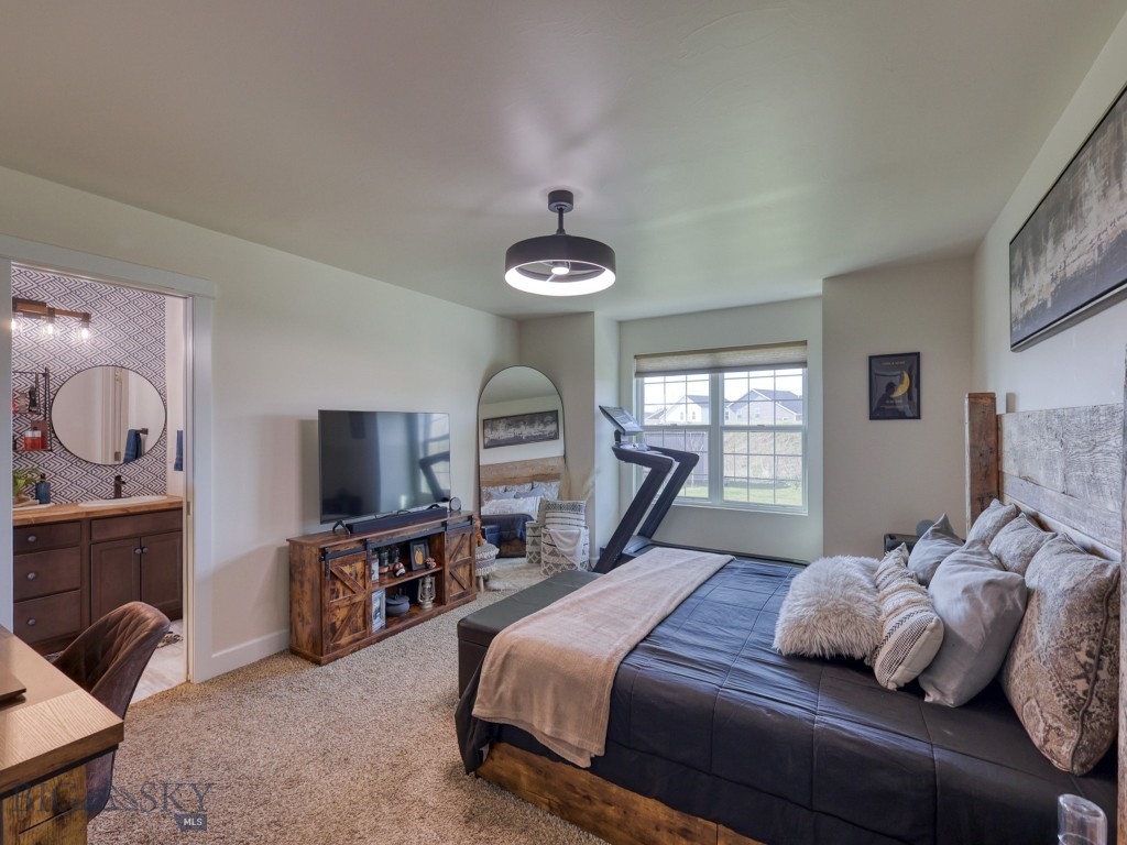 1014 Falcon Ridge Boulevard, Belgrade MT 59714