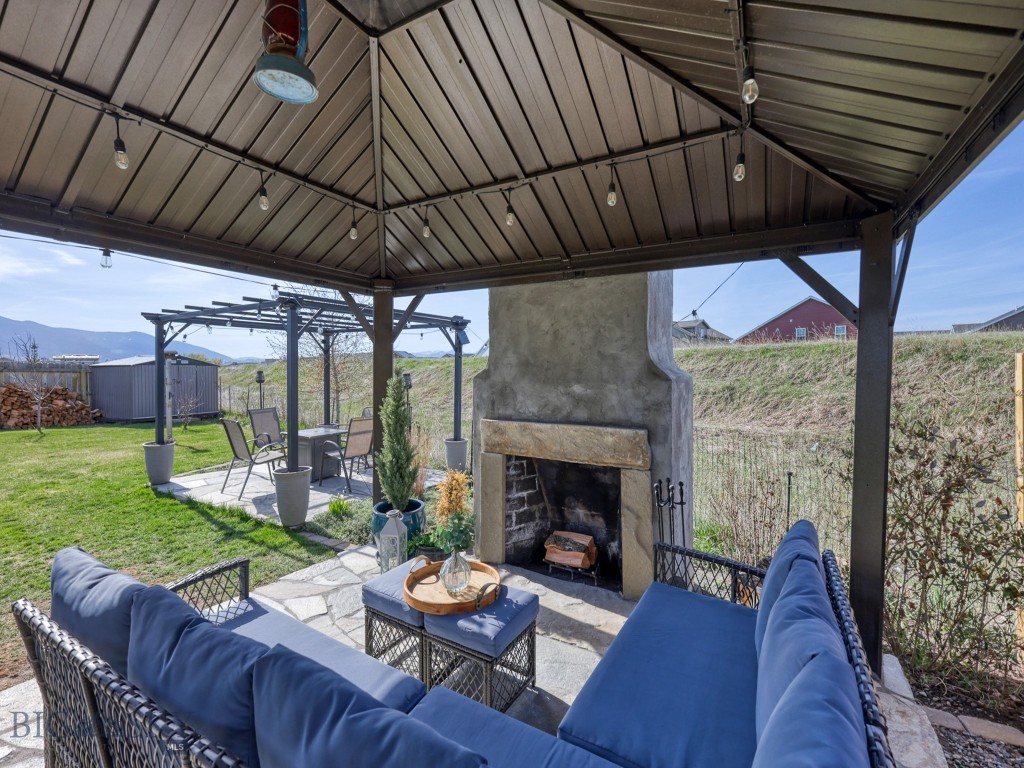 1014 Falcon Ridge Boulevard, Belgrade MT 59714