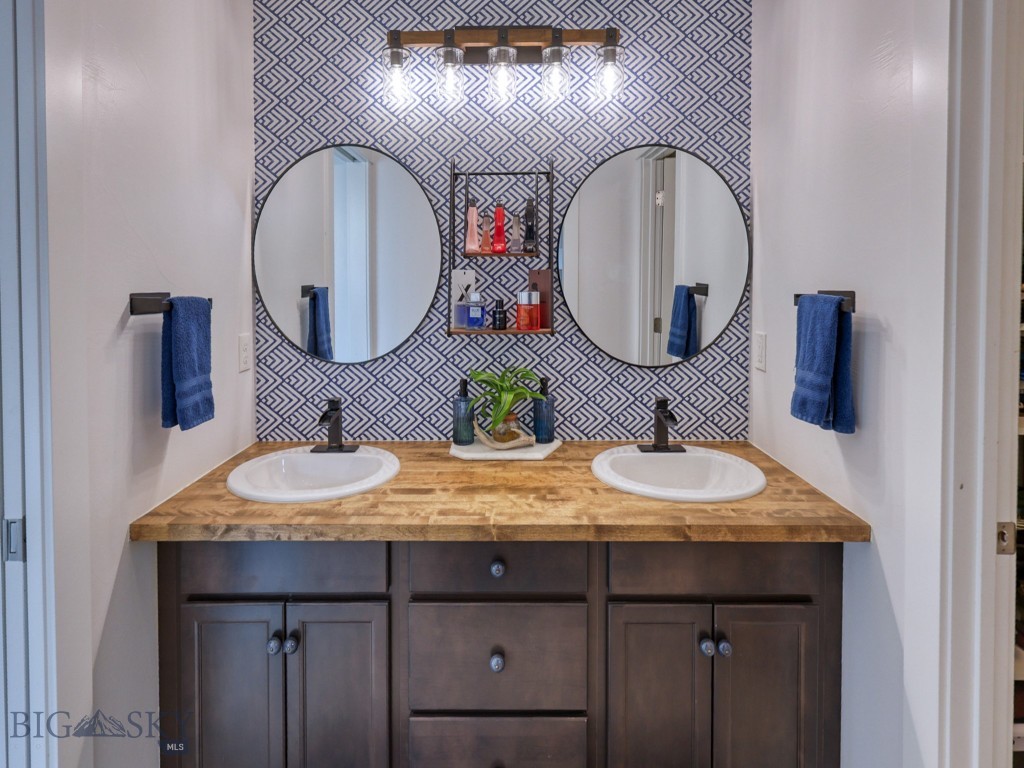 1014 Falcon Ridge Boulevard, Belgrade MT 59714