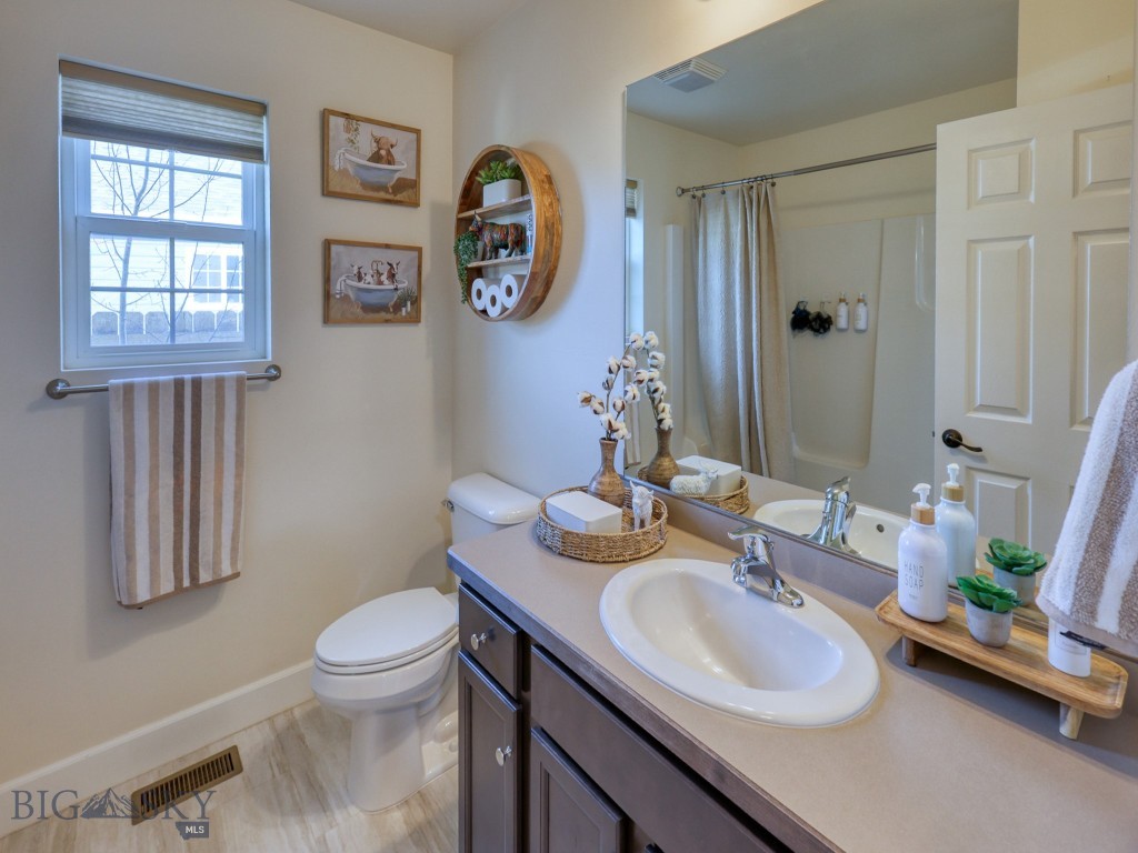 1014 Falcon Ridge Boulevard, Belgrade MT 59714