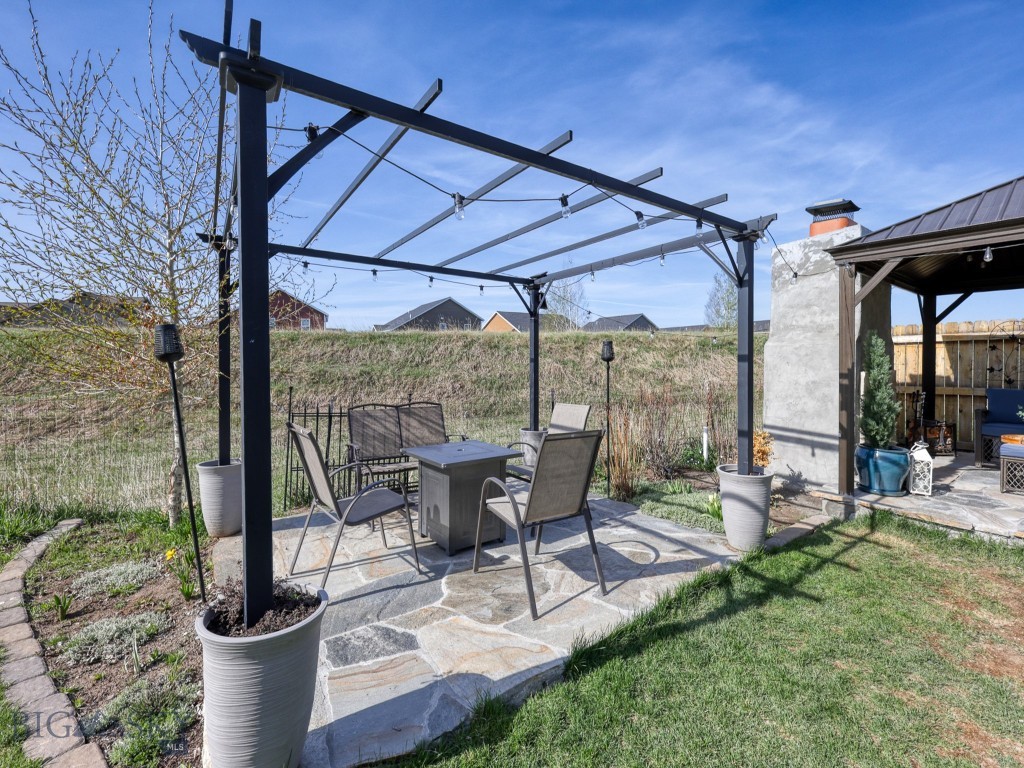 1014 Falcon Ridge Boulevard, Belgrade MT 59714
