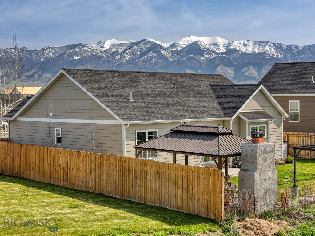 1014 Falcon Ridge Boulevard, Belgrade MT 59714