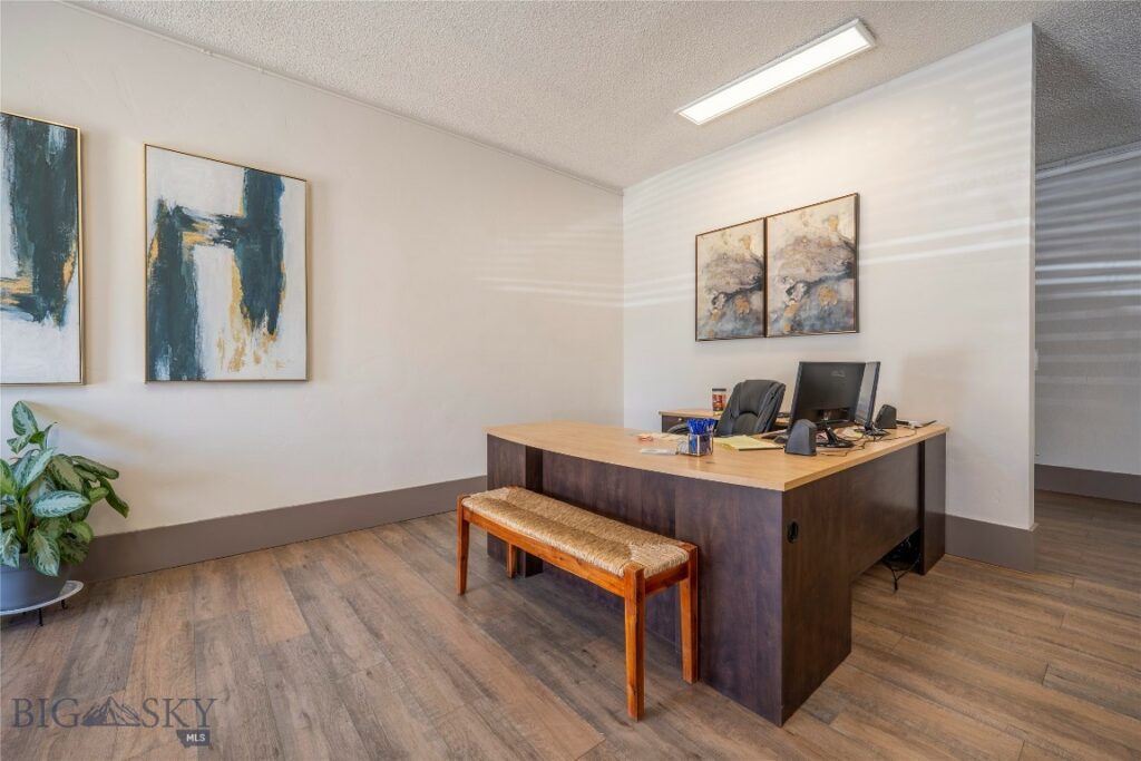 1014 W Park Street, Livingston MT 59047