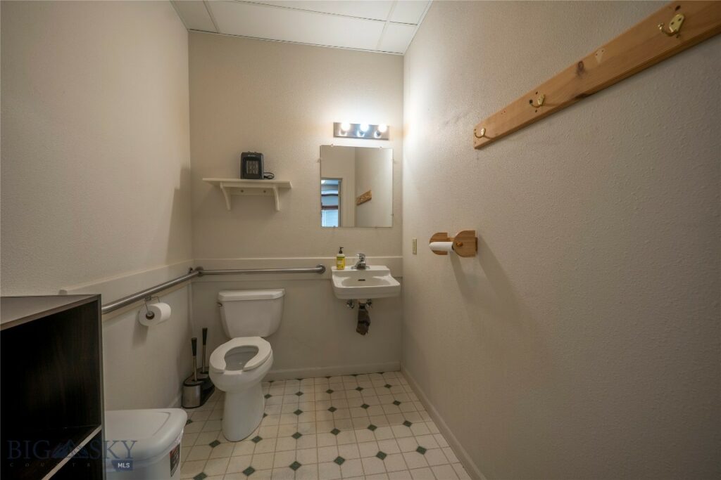 1014 W Park Street, Livingston MT 59047