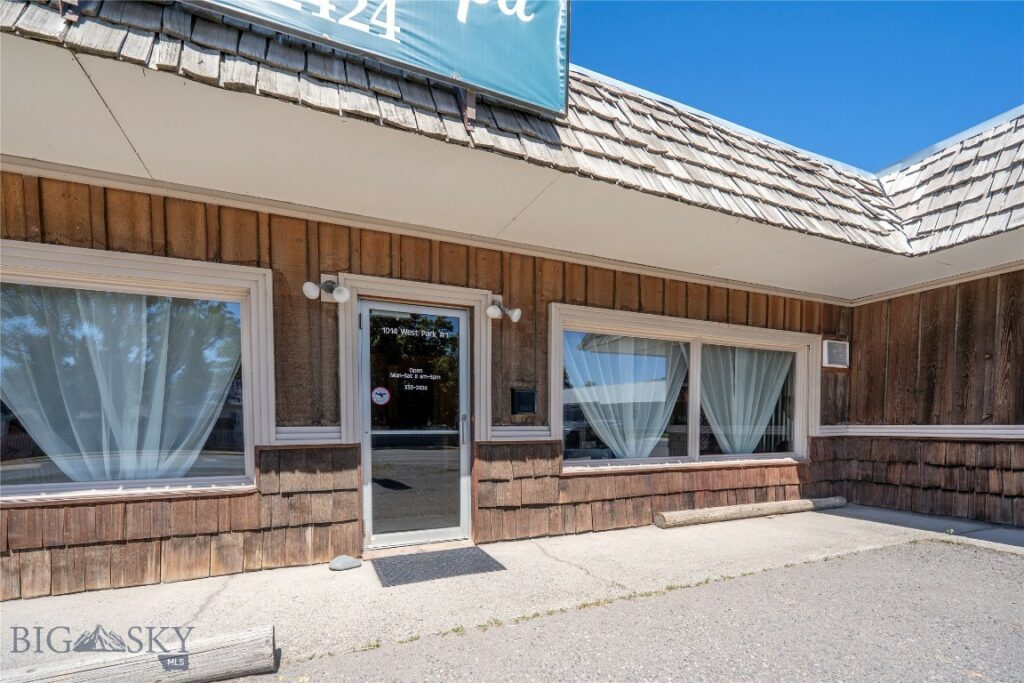 1014 W Park Street, Livingston MT 59047