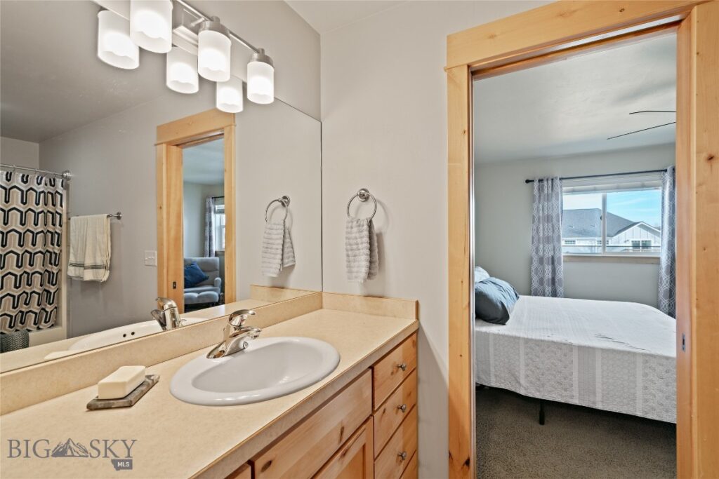 1015 Longbow Lane, Bozeman MT 59718