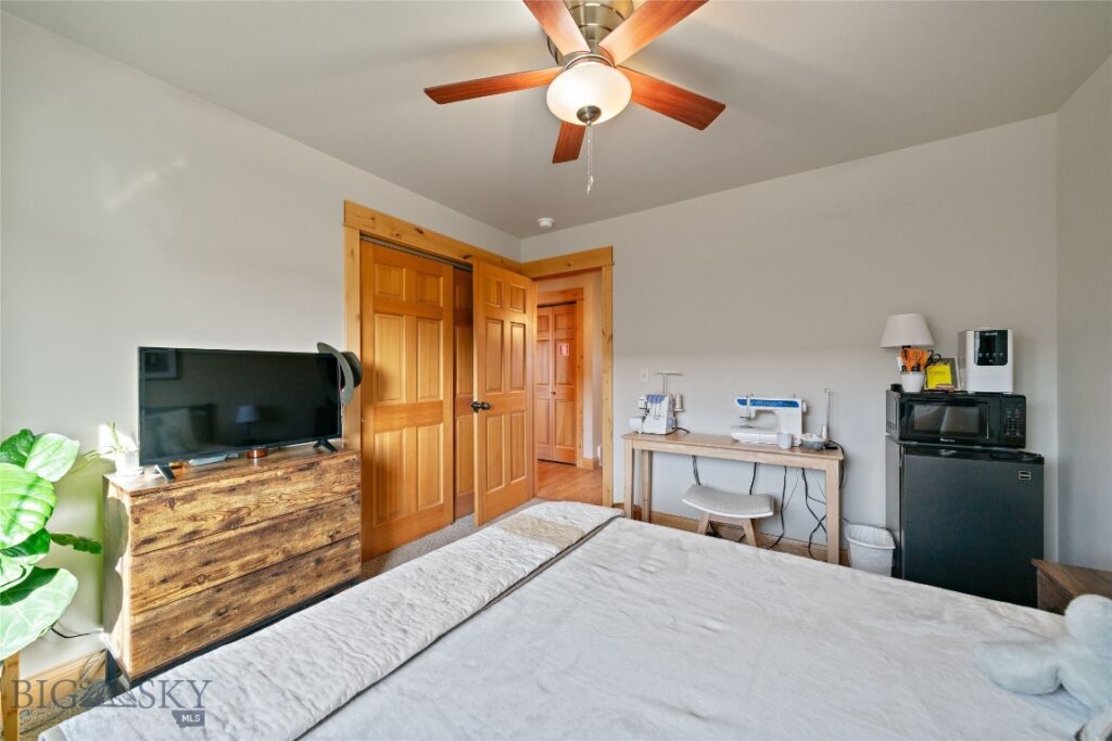 1015 Longbow Lane, Bozeman MT 59718