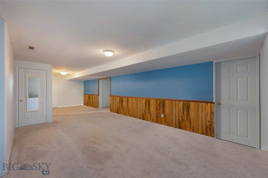 1016 Sunrise Drive, Belgrade MT 59714