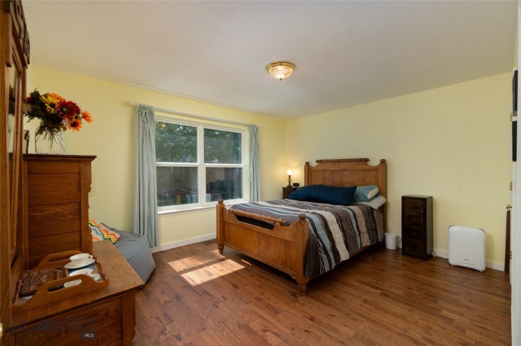 1016 Sunrise Drive, Belgrade MT 59714