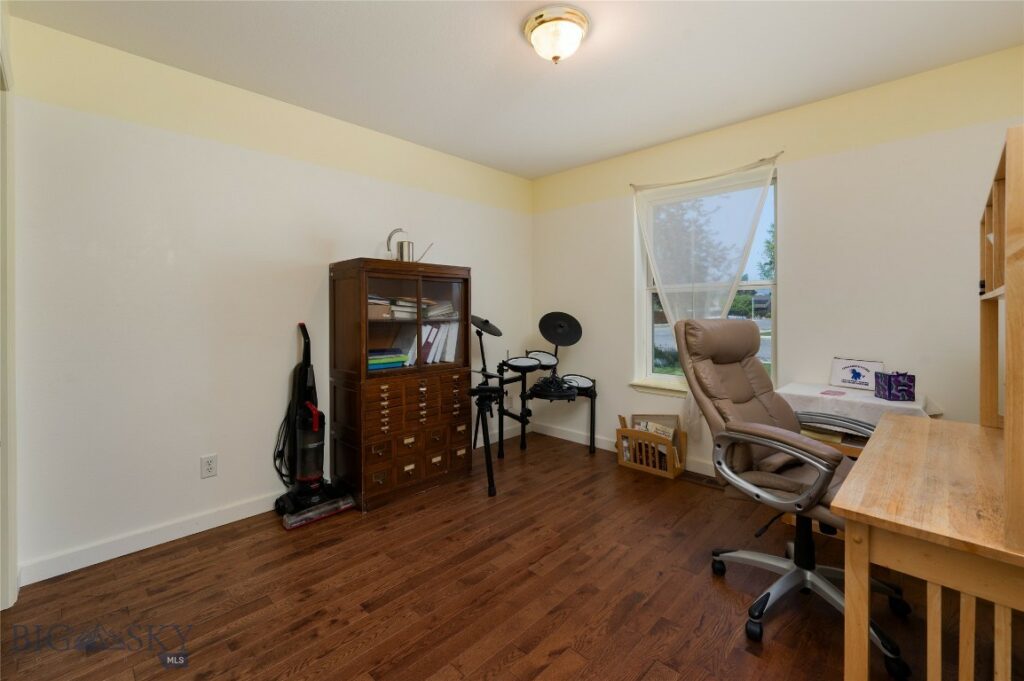 1016 Sunrise Drive, Belgrade MT 59714