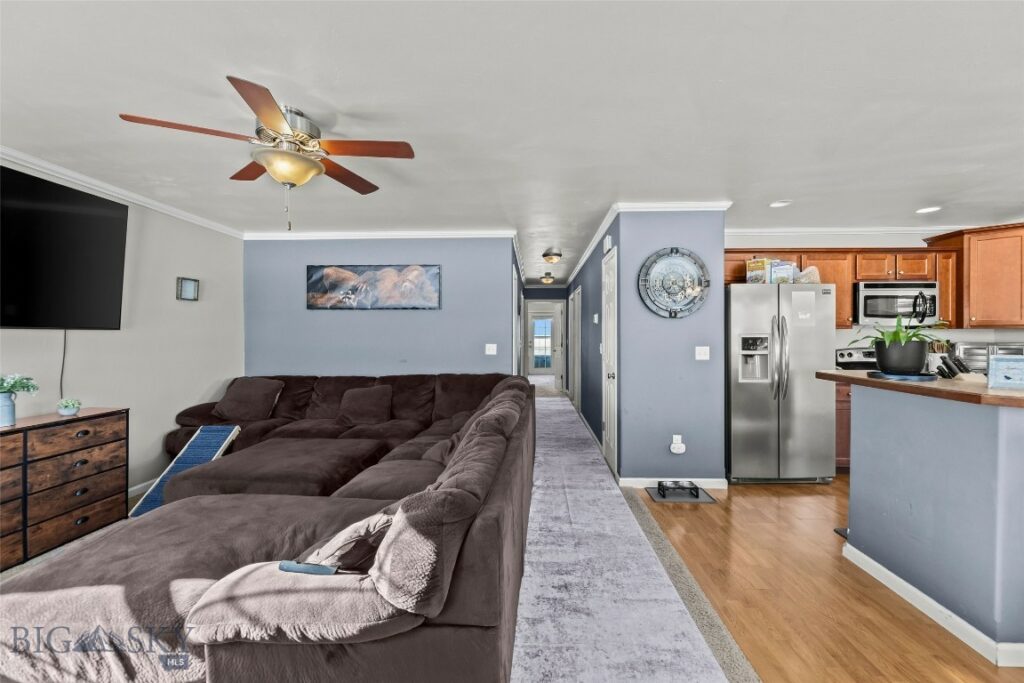 1019 Powers Boulevard, Belgrade MT 59714