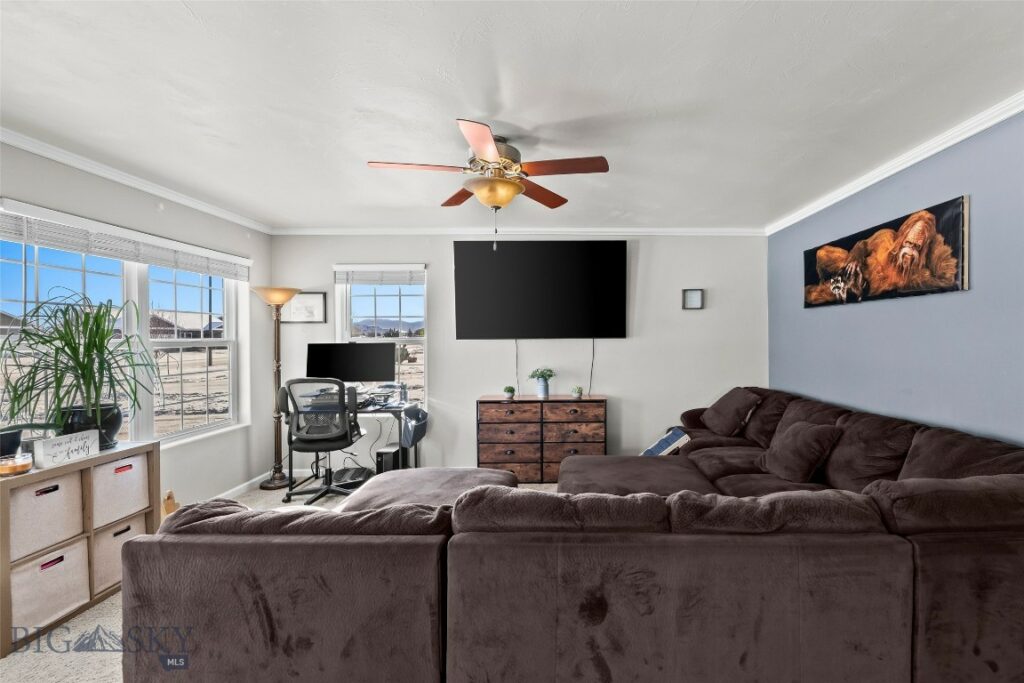 1019 Powers Boulevard, Belgrade MT 59714