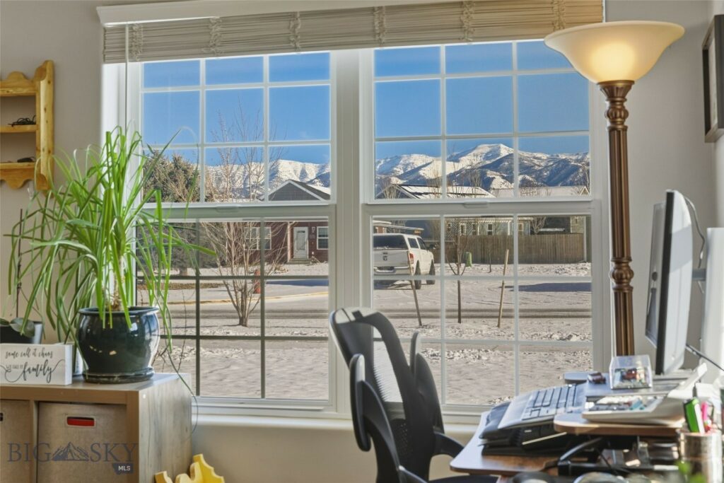 1019 Powers Boulevard, Belgrade MT 59714