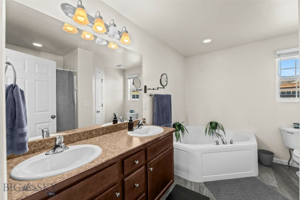 1019 Powers Boulevard, Belgrade MT 59714