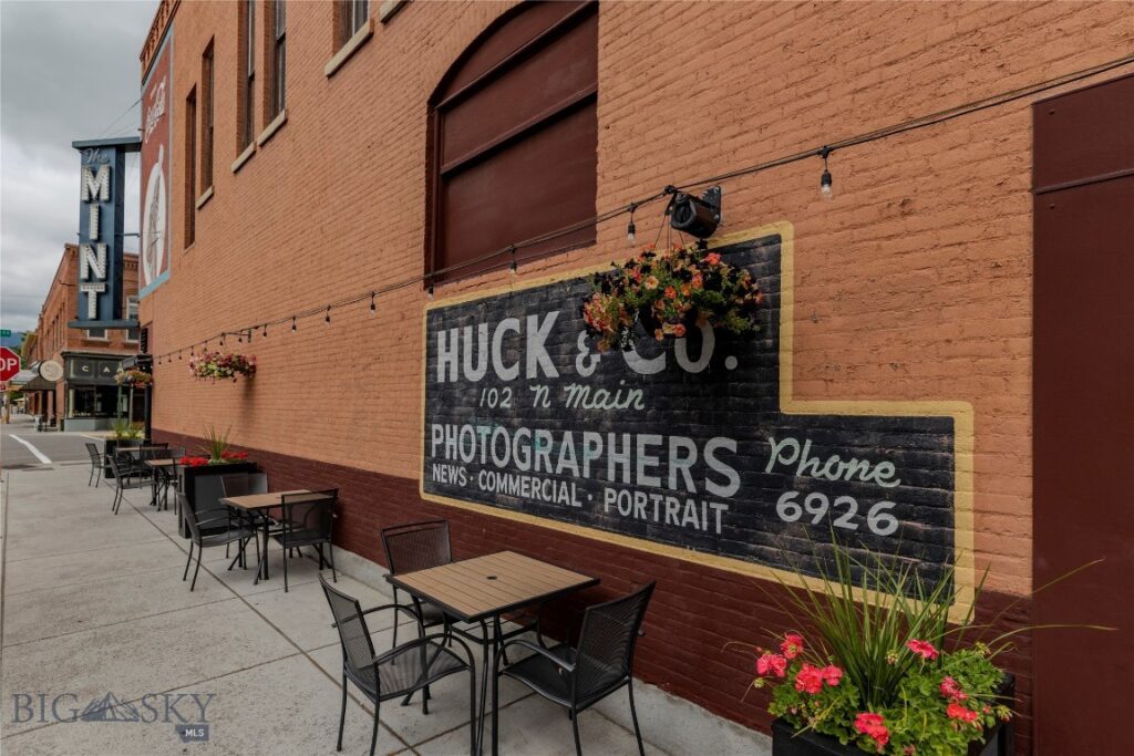 102 N Main Street, Livingston MT 59047
