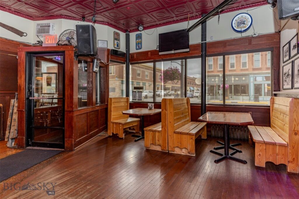 102 N Main Street, Livingston MT 59047