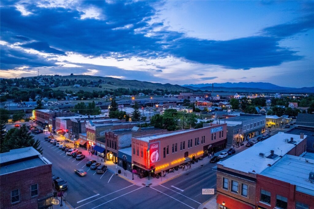 102 N Main Street, Livingston MT 59047