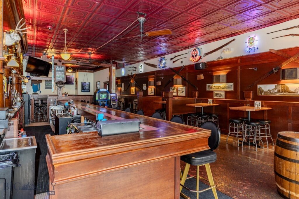 102 N Main Street, Livingston MT 59047