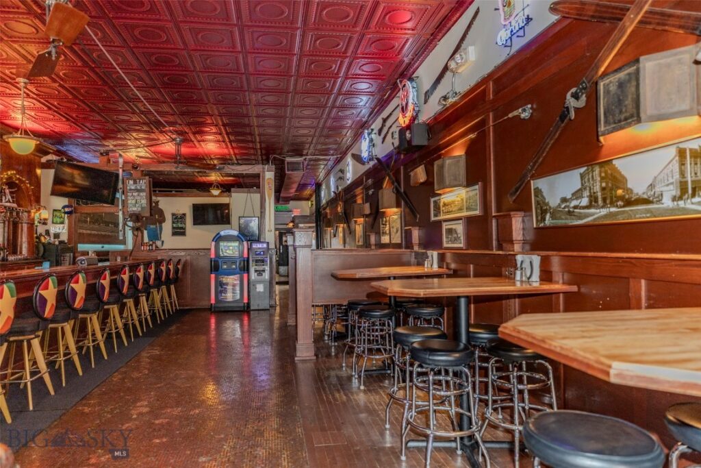 102 N Main Street, Livingston MT 59047