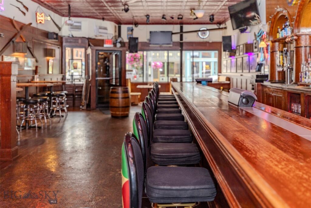 102 N Main Street, Livingston MT 59047