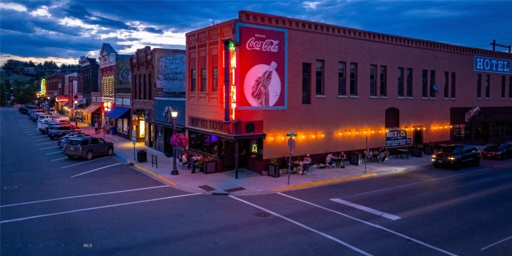 102 N Main Street, Livingston MT 59047
