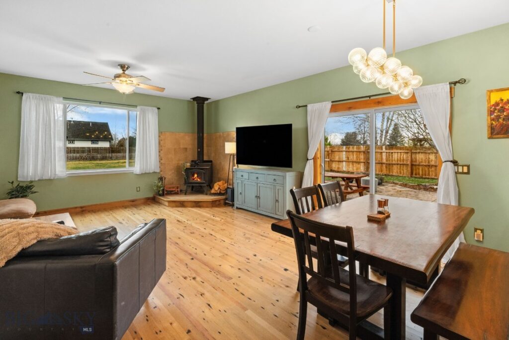 102 W Tobiano Trail, Belgrade MT 59714