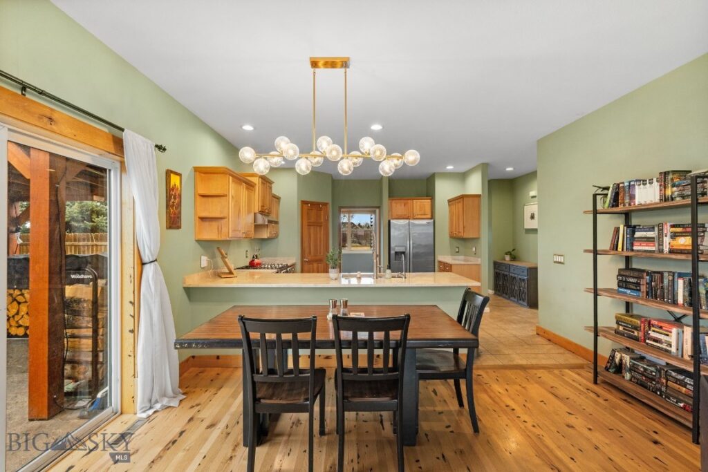 102 W Tobiano Trail, Belgrade MT 59714
