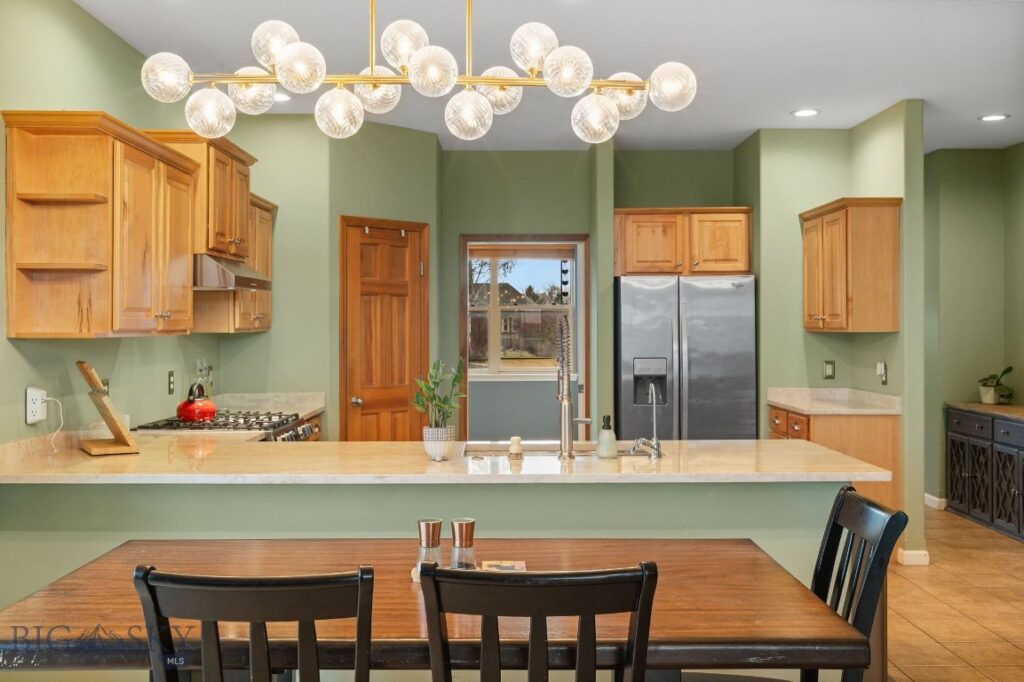 102 W Tobiano Trail, Belgrade MT 59714