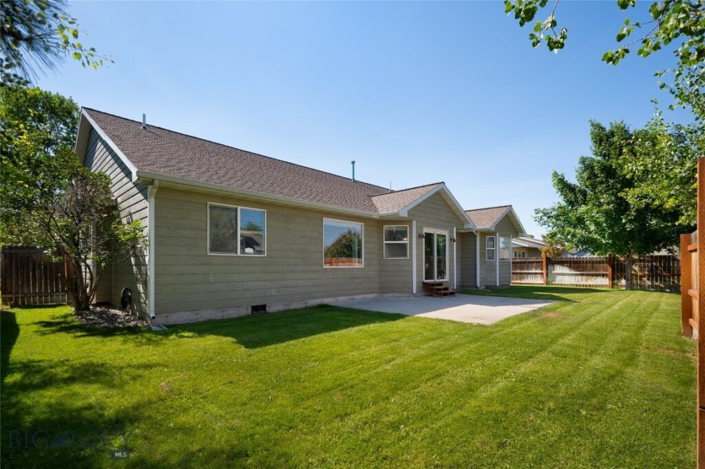 102 Potter Lane, Belgrade MT 59714