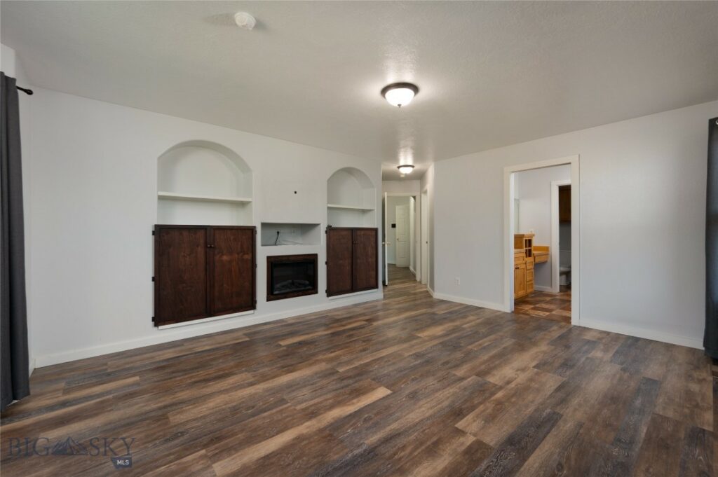 102 Potter Lane, Belgrade MT 59714