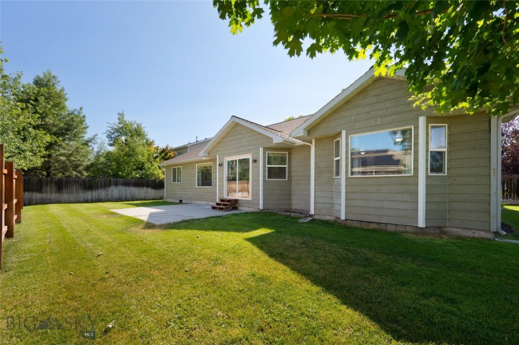 102 Potter Lane, Belgrade MT 59714