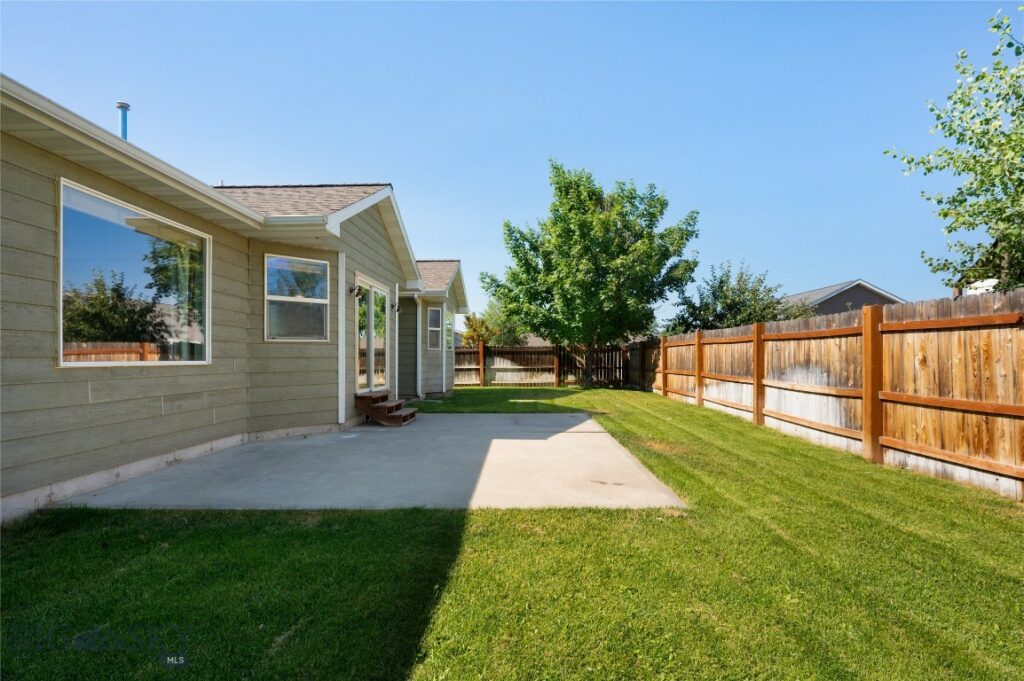 102 Potter Lane, Belgrade MT 59714
