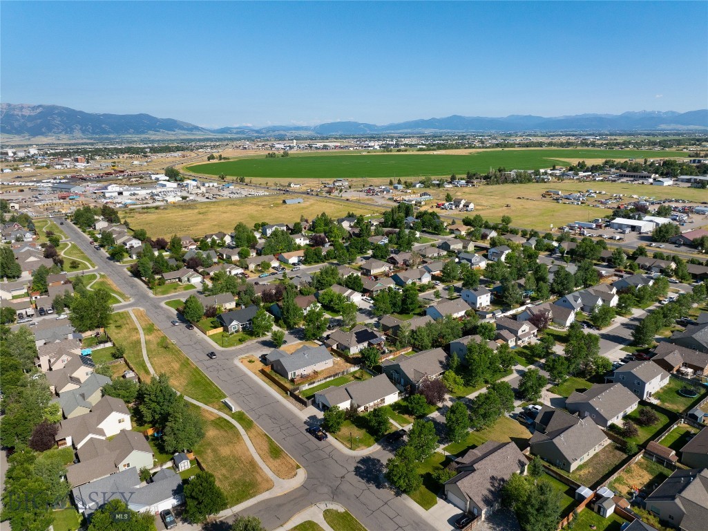 102 Potter Lane, Belgrade MT 59714