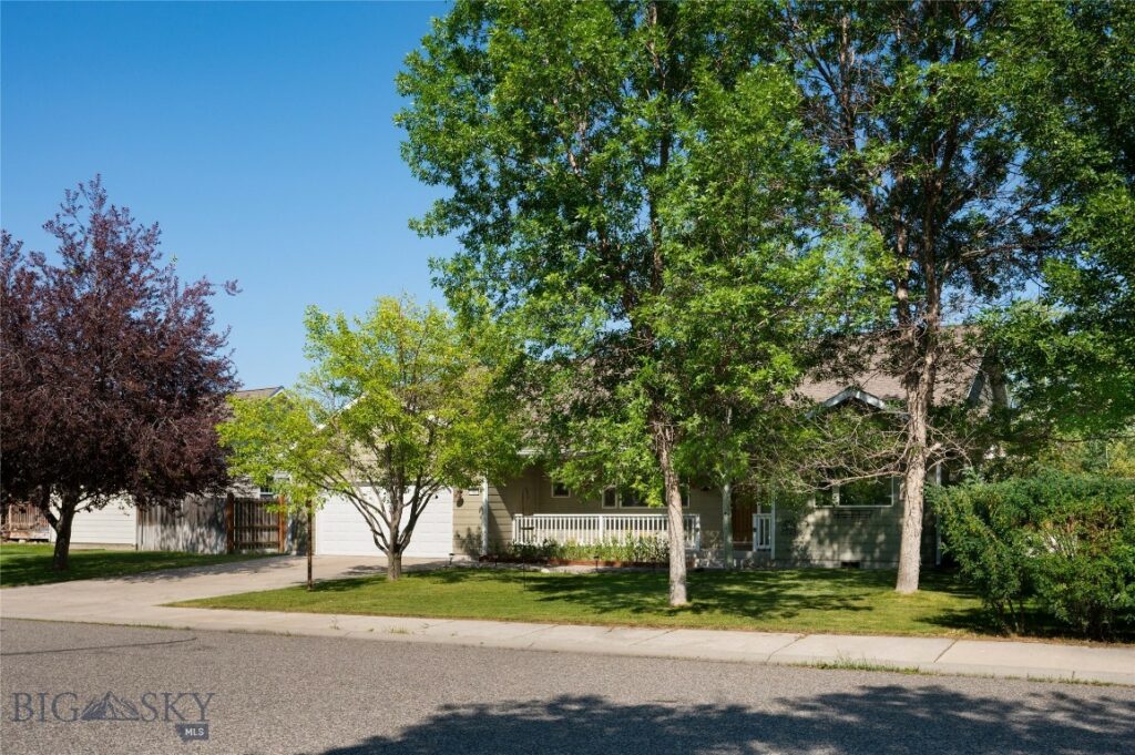 102 Potter Lane, Belgrade MT 59714