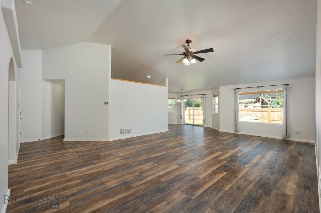 102 Potter Lane, Belgrade MT 59714