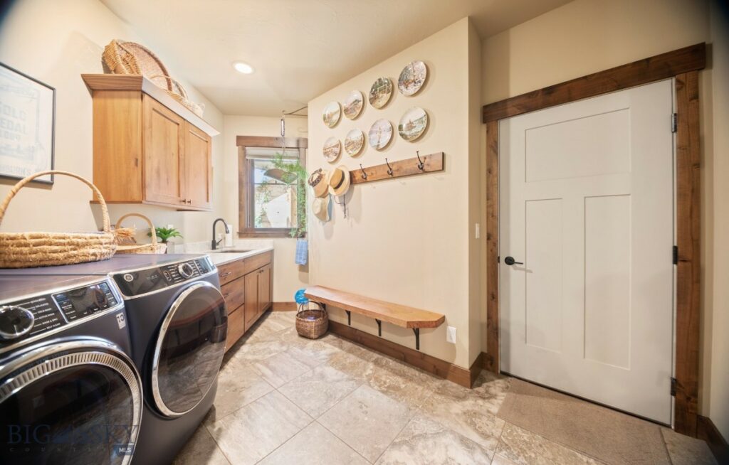 1023 Black Bull Trail, Bozeman MT 59718