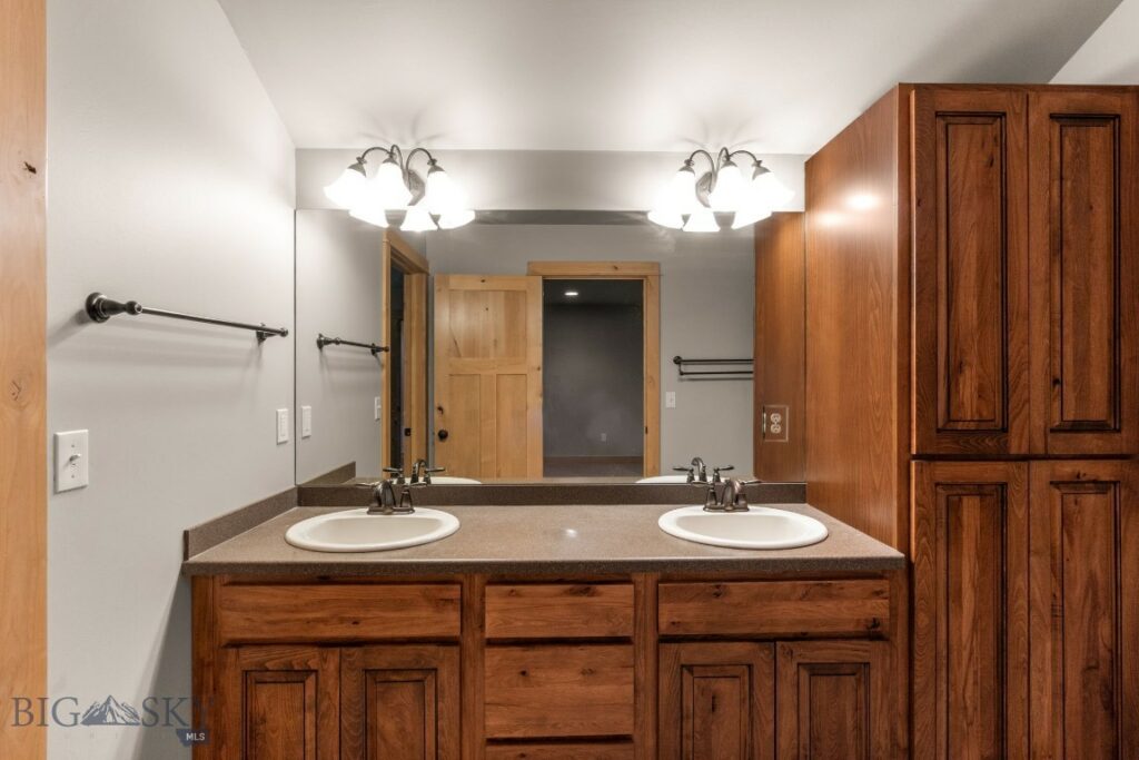 1025 Advance Dr, Bozeman MT 59718