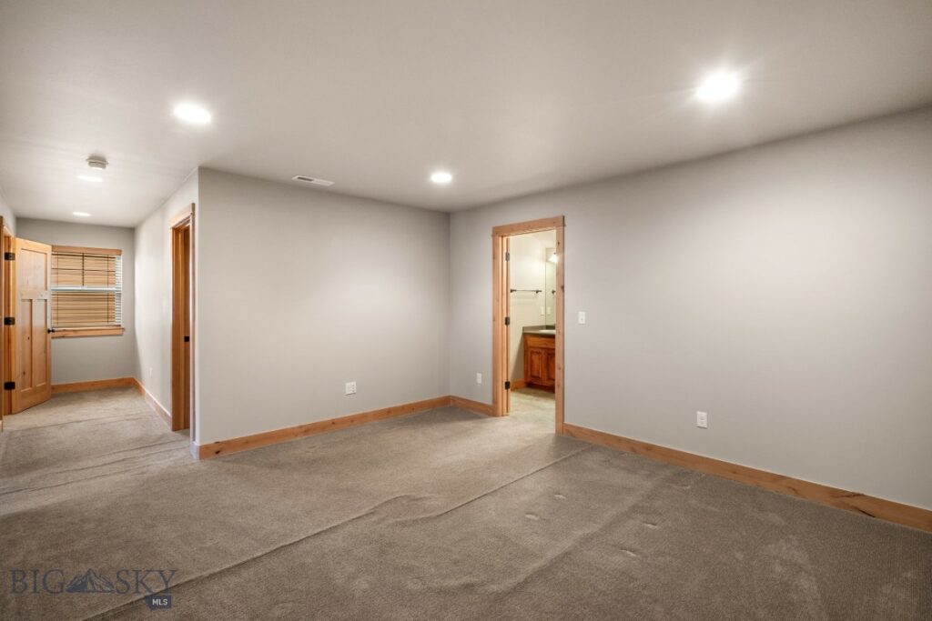 1025 Advance Dr, Bozeman MT 59718