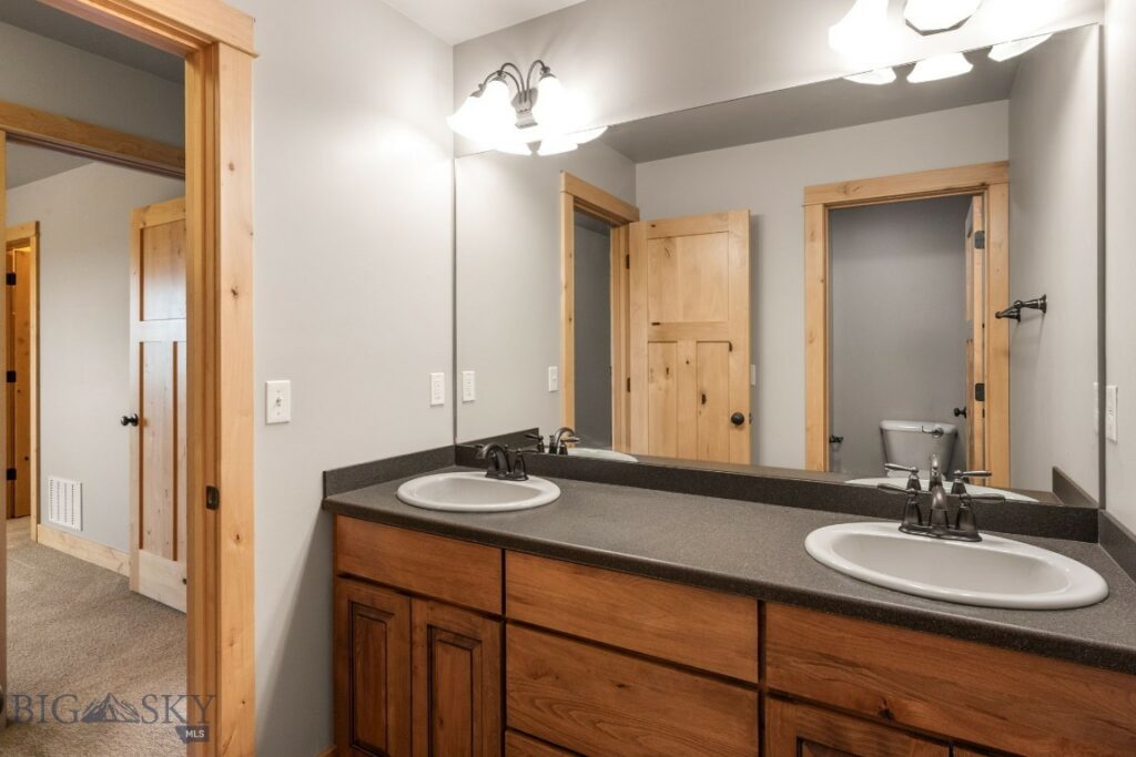 1025 Advance Dr, Bozeman MT 59718